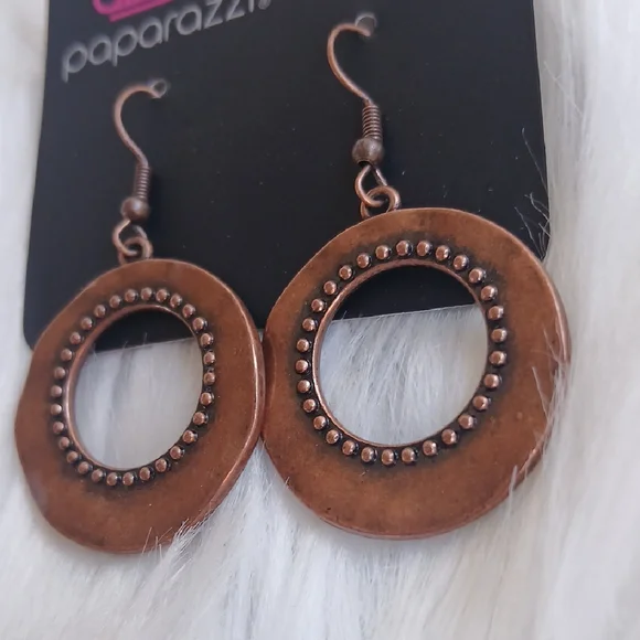 Paparazzi Rustic Copper Circle Earrings - Picture 3 of 6